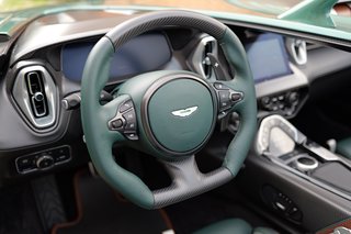 Aston Martin V12 Speedster - photo 6