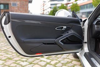 Porsche 991 Turbo Cabriolet - photo 27