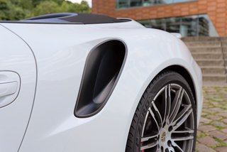 Porsche 991 Turbo Cabriolet - photo 30