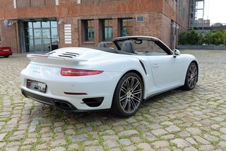 Porsche 991 Turbo Cabriolet - photo 39