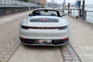 Porsche 992 Carrera 4 Cabriolet Sportsitze BOSE - foto 22
