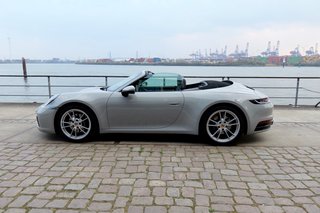 Porsche 992 Carrera 4 Cabriolet Sportsitze BOSE - foto 26