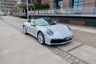 Porsche 992 Carrera 4 Cabriolet Sportsitze BOSE - foto 28