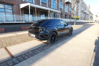 Porsche Macan Electric 4 - foto 35