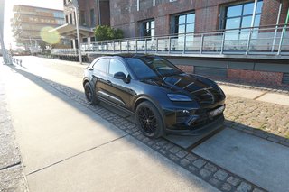 Porsche Macan Electric 4 - foto 37