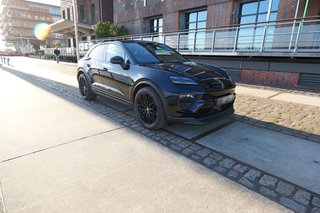 Porsche Macan Electric 4 - foto 38
