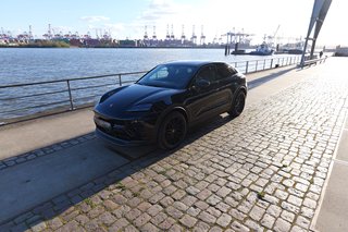 Porsche Macan Electric 4 - foto 39