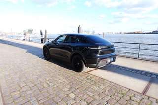 Porsche Macan Electric 4 - foto 42