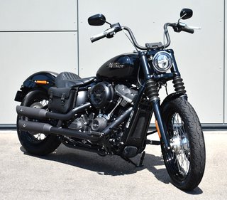 HARLEY DAVIDSON Street Bob Used vehicle for sale