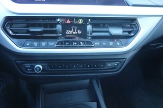 BMW 118 i Advantage 1.5 l NAVI | 19 Zoll | SH | PDC | Tempomat - photo 9