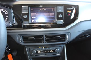 Volkswagen Polo VI Comfortline - photo 11