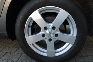 Volkswagen Touran Comfortline 1.6 TDI AHK SH EU6 - foto 5