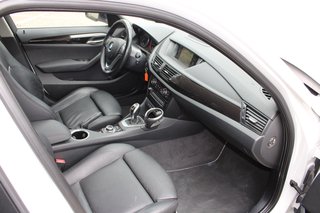 BMW X1 20 d xDrive AHK Leder Panoramadach Xenon x Line Allrad - bilder 6