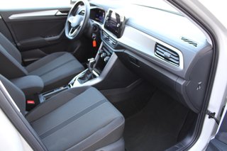 Volkswagen T-Roc Life 1.5 l TSI DSG AHK NAV LED Ladeboden Verkehrszeichenerkennung - bilder 7