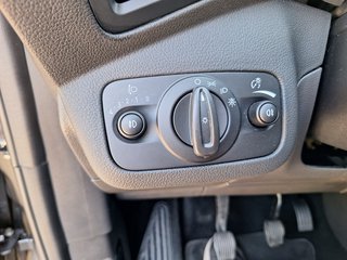 Ford C-MAX 1.0 EcoB. Titanium Key-Free RFK Navi AHK Winter-P. - foto 13