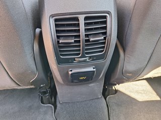 Ford C-MAX 1.0 EcoB. Titanium Key-Free RFK Navi AHK Winter-P. - foto 22