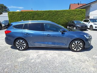 Ford Focus Turnier 1.0 EcoB. C&C Navi LED Key-Free Winter-P. Alus - bilder 1