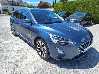Ford Focus Turnier 1.0 EcoB. C&C Navi LED Key-Free Winter-P. Alus - bilder 5