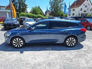 Ford Focus Turnier 1.0 EcoB. C&C Navi LED Key-Free Winter-P. Alus - bilder 4