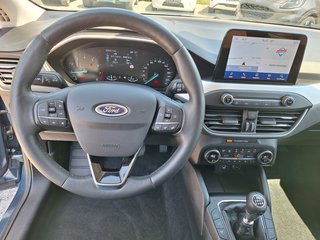 Ford Focus Turnier 1.0 EcoB. C&C Navi LED Key-Free Winter-P. Alus - bilder 12