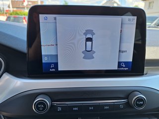 Ford Focus Turnier 1.0 EcoB. C&C Navi LED Key-Free Winter-P. Alus - bilder 15