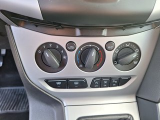 Ford Focus Turnier 1.6 150PS Winter-P. PPS V+H Champ.Edition - bilder 7