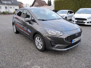 Ford Fiesta Titanium 1.0 MHEV LED DAB PPS Hi Winter-P. - bilder 4