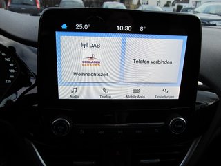 Ford Fiesta Titanium 1.0 MHEV LED DAB PPS Hi Winter-P. - bilder 9