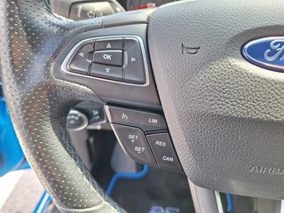 Ford Focus RS 2.3 AWD HJS Recaro Brembo Tempomat Winter-P. DAB Navi - foto 17
