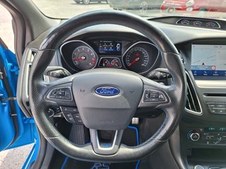 Ford Focus RS 2.3 AWD HJS Recaro Brembo Tempomat Winter-P. DAB Navi - foto 6