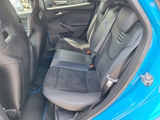 Ford Focus RS 2.3 AWD HJS Recaro Brembo Tempomat Winter-P. DAB Navi - foto 8