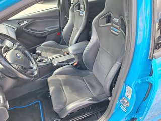 Ford Focus RS 2.3 AWD HJS Recaro Brembo Tempomat Winter-P. DAB Navi - foto 2