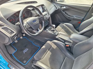 Ford Focus RS 2.3 AWD HJS Recaro Brembo Tempomat Winter-P. DAB Navi - foto 7