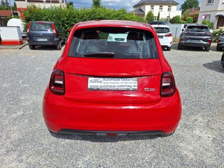 Fiat 500e Navi Klima SHZ AVILOO SOH 92 % CCS Red - foto 3