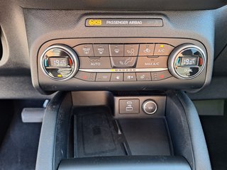 Ford Kuga 2.5 PHEV Titanium iACC Pano AHK Head-Up LED Winter-P. DAB Navi - bilder 21