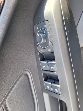 Ford Focus Turnier 1.0 MHEV ST-LineX iACC Head-Up AHK RFK Navi DAB - bilder 25