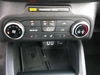 Ford Focus Turnier 1.0 C&C ACC LED Key-Free Elektr. Heckklappe Cool & Connect - bilder 16