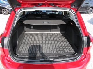 Ford Focus Turnier Titanium 1.5 Aut. Easy-Parking-P. LED elektr. Heckk. Winter-P. - bilder 9