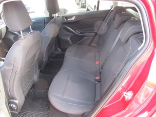 Ford Focus Turnier Titanium 1.5 Aut. Easy-Parking-P. LED elektr. Heckk. Winter-P. - bilder 8