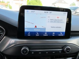 Ford Focus Turnier Titanium 1.5 Aut. Easy-Parking-P. LED elektr. Heckk. Winter-P. - bilder 22
