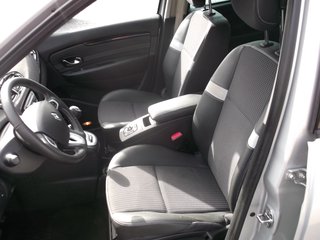Renault Scenic III 1.6 dCi BOSE Edition AHK Navi Alu Rückfahrkamera Tempomat - foto 2