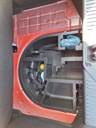 Ford Fiesta Cool & Connect 1.1L LED Sync 2.5 Winter-P. - foto 21