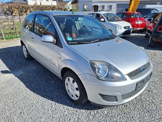 Ford Fiesta Style 1.3 Klima 3T 68TKM - bilder 5