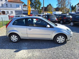 Ford Fiesta Style 1.3 Klima 3T 68TKM - bilder 1