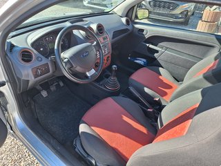 Ford Fiesta Style 1.3 Klima 3T 68TKM - bilder 2