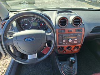 Ford Fiesta Style 1.3 Klima 3T 68TKM - bilder 5