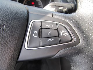 Ford Focus ST 2.0 Tempomat Easy-Driver-P. Winter-P. - bilder 21