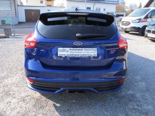Ford Focus ST 2.0 Tempomat Easy-Driver-P. Winter-P. - bilder 27
