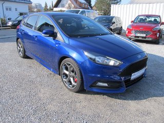 Ford Focus ST 2.0 Tempomat Easy-Driver-P. Winter-P. - bilder 1