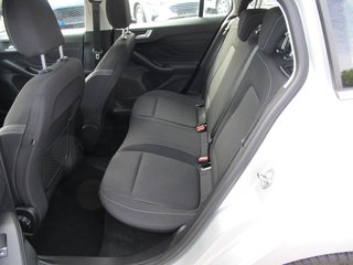 Ford Focus Turnier C&C, Navi, Rückf.Kamera, LED, Sitzheizung, Tempomat, PPS v+h - bilder 8